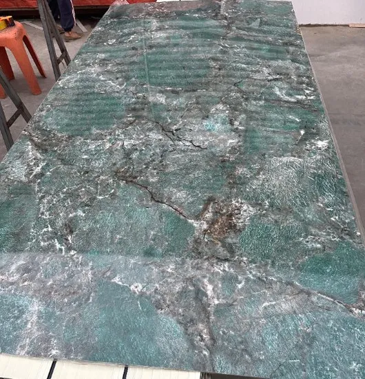 Стеновая панель из ПВХ с УФ-отверждением под мрамор толщиной 2,8 мм и 3 мм